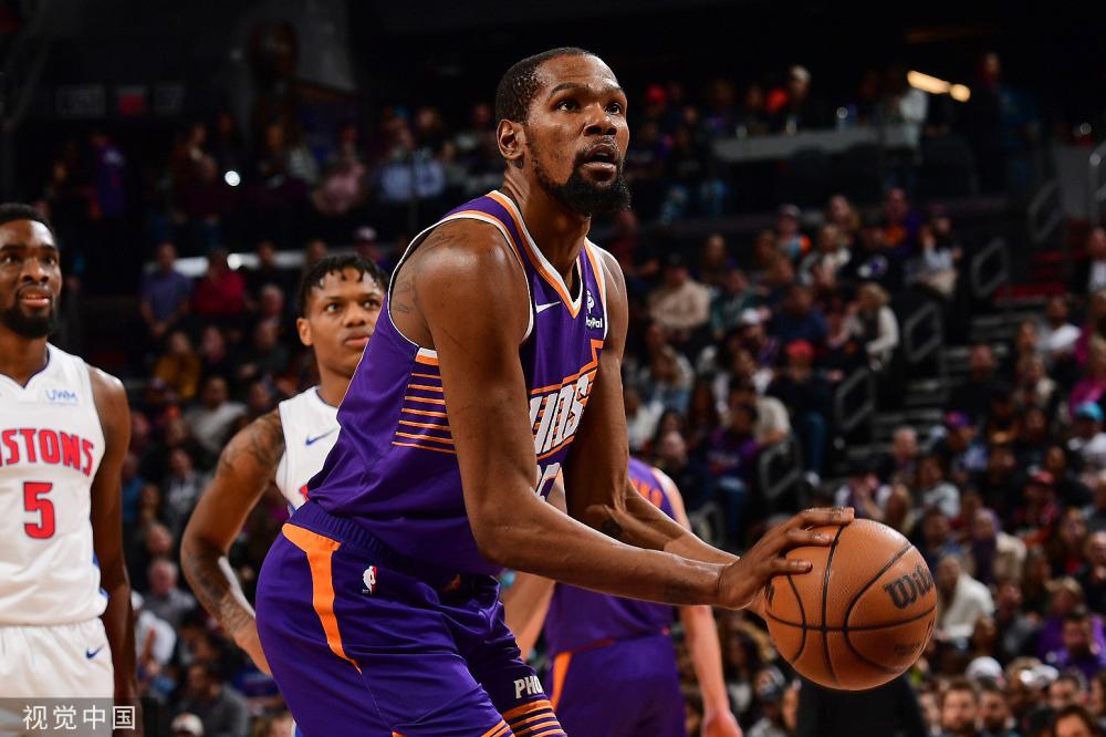 在球场上 在球场上